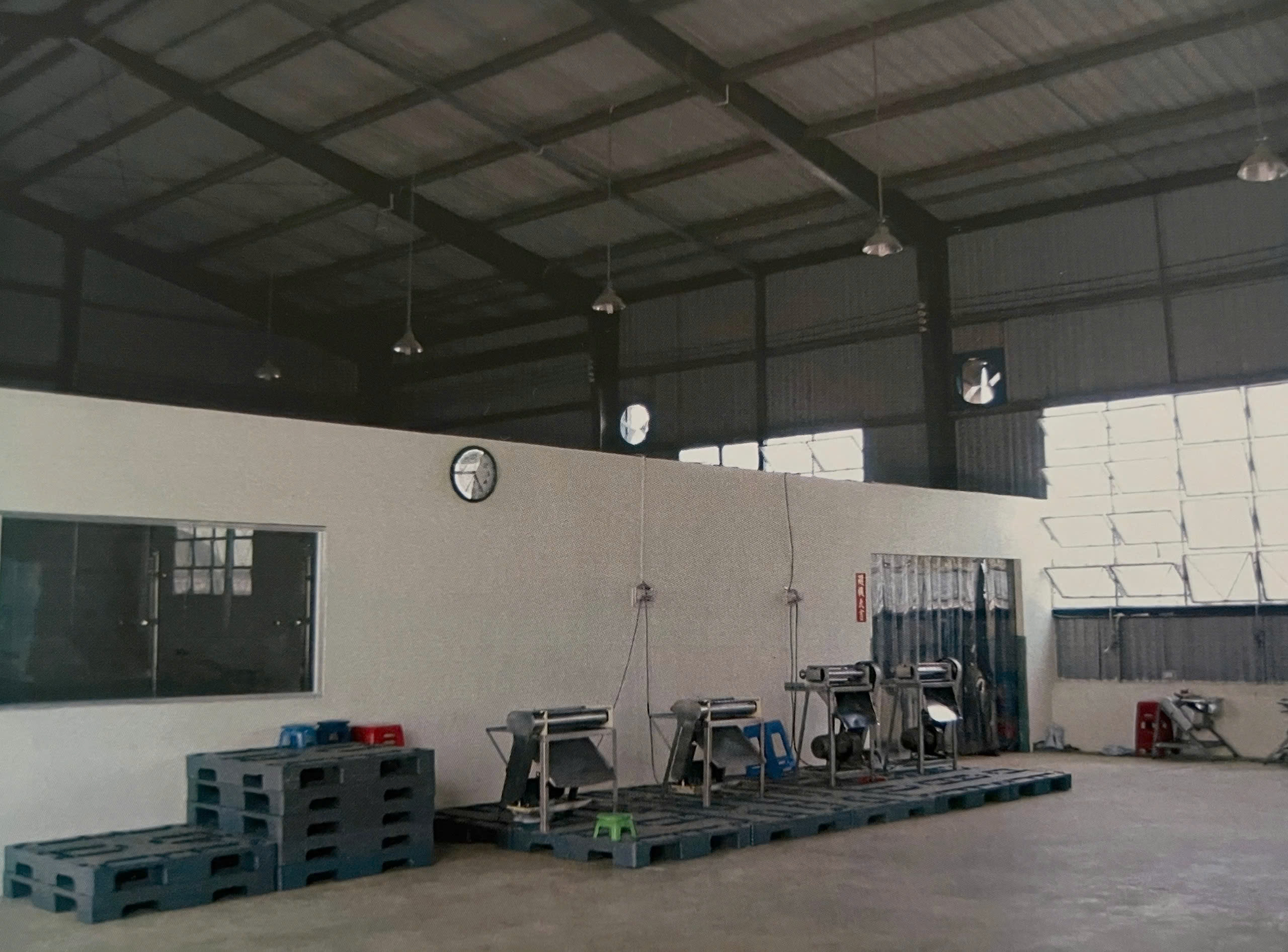 Nhà máy sản xuất